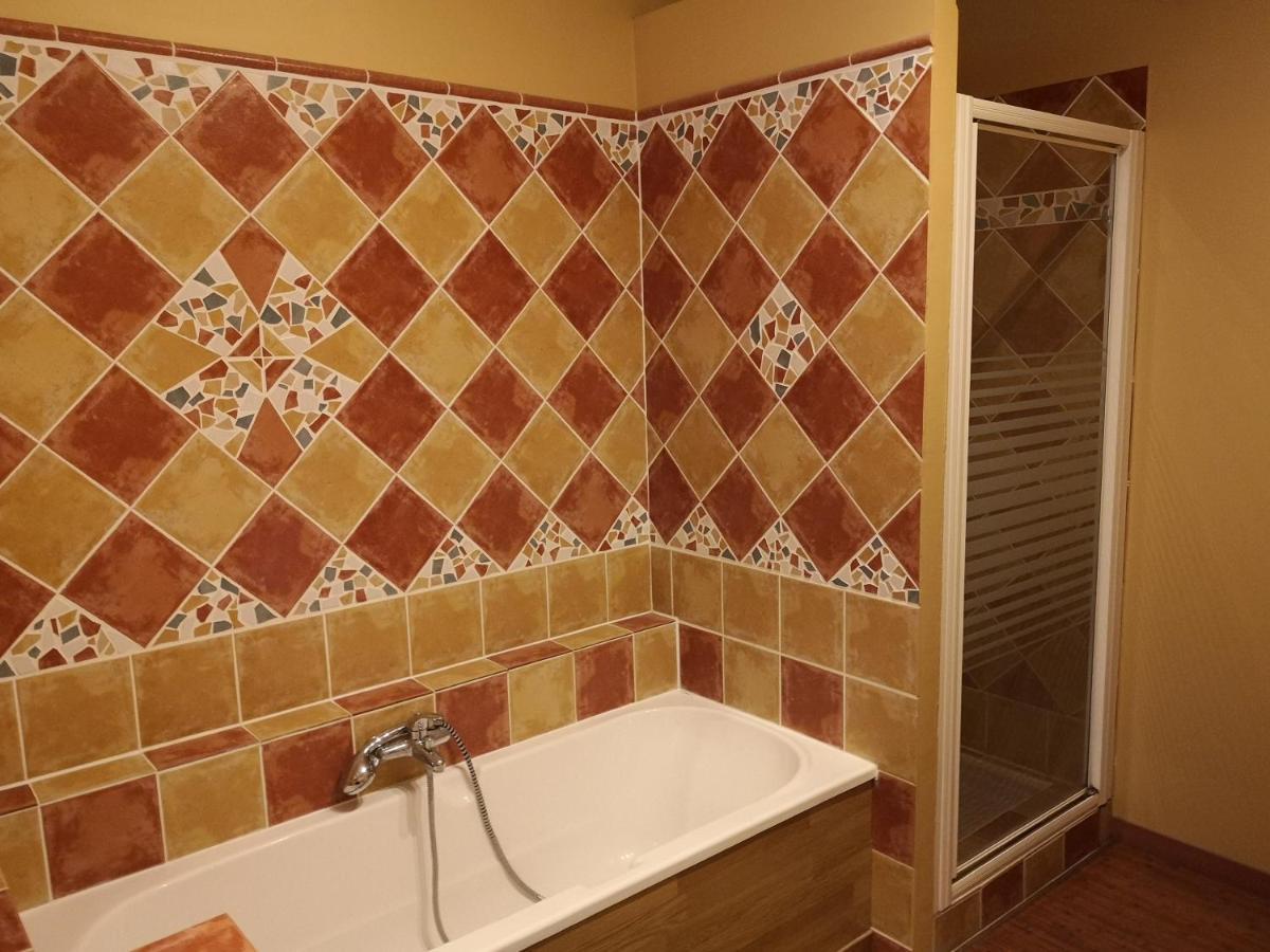 L'Ours des Corbières - Chambres d'hôtes Servies-en-Val Esterno foto